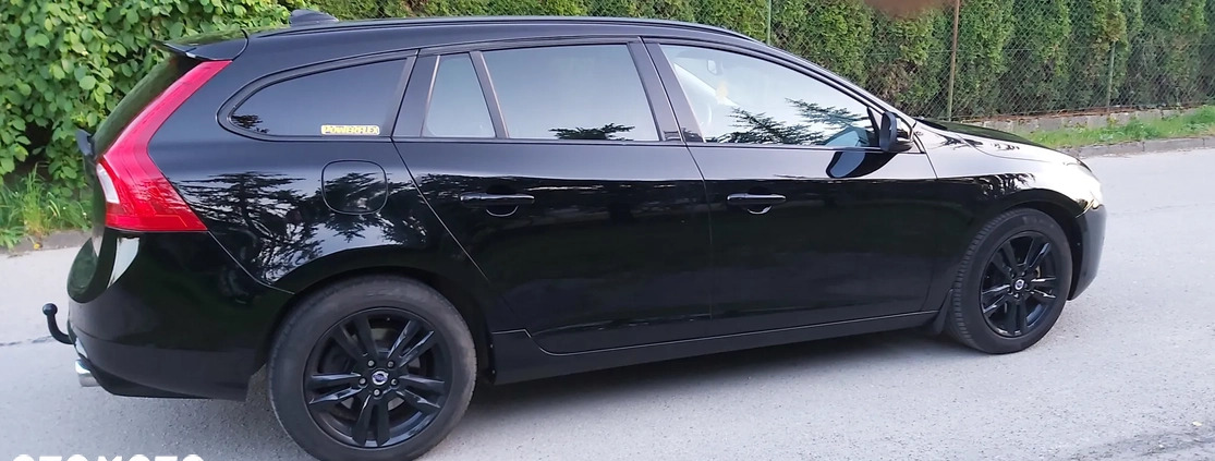 Volvo V60 cena 33900 przebieg: 203000, rok produkcji 2011 z Inowrocław małe 497